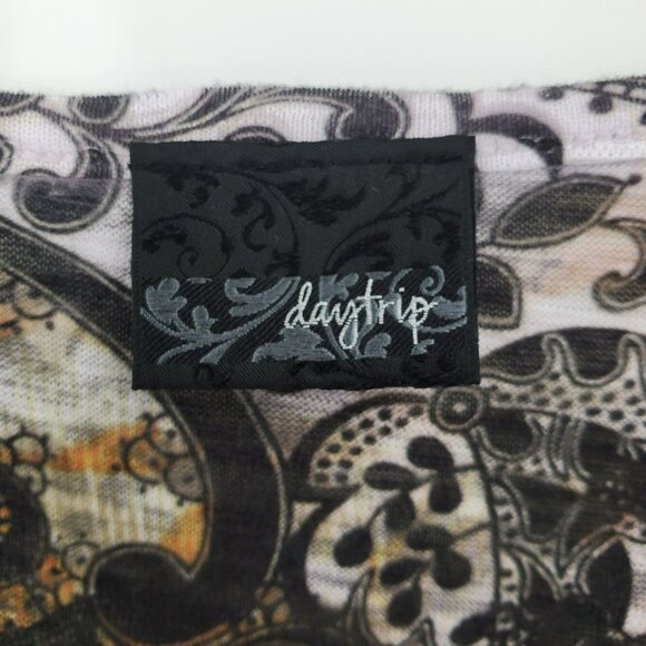 Daytrip Womens Boho Leopard Print Knit Top Sz S Brown Sequin V-Neck Slimming - Picture 5 of 8